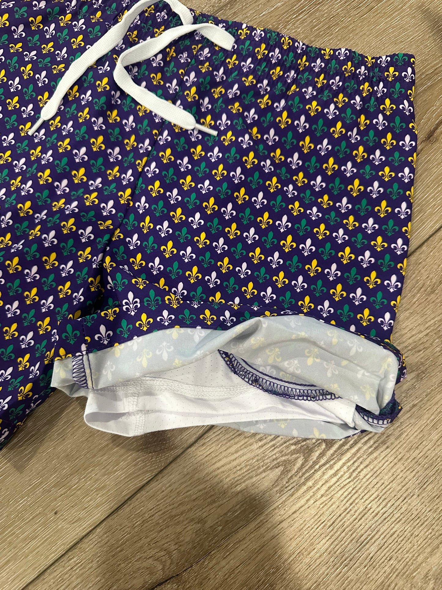 Meripex Fleur-de-lis shorts