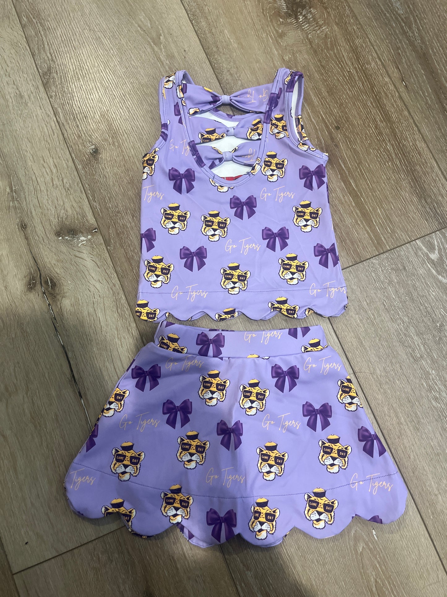 Tiger scallop, bow back set