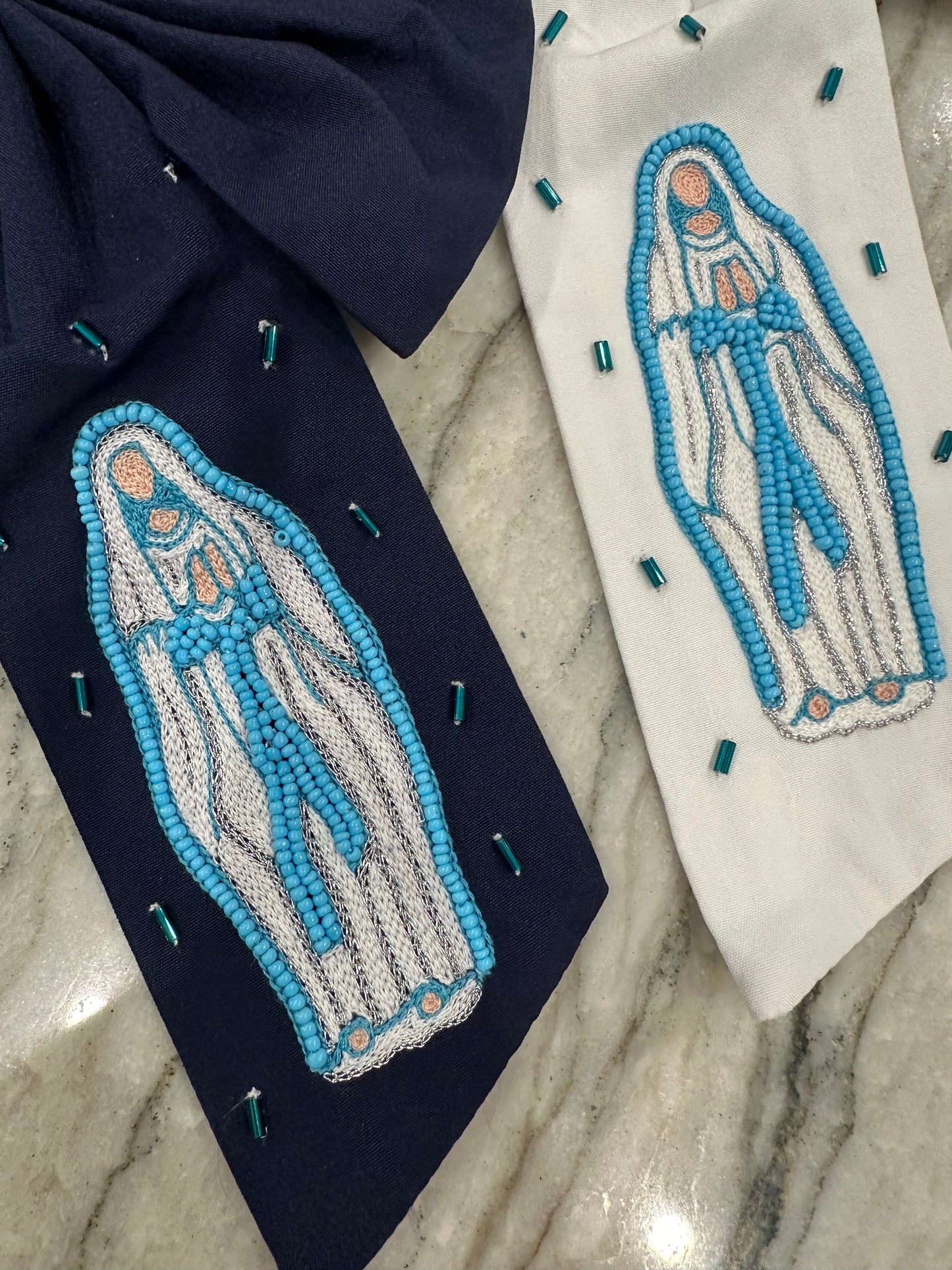 Mary bow navy or white